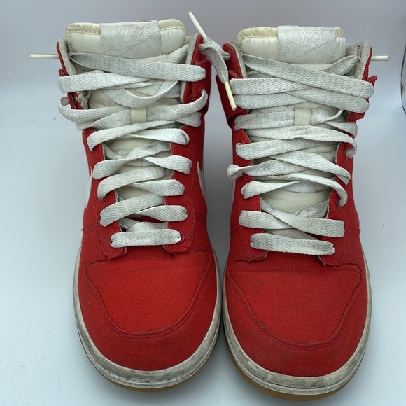 Nike Dunk High - Picture 3 of 8